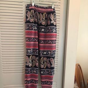 Charlotte Russe light fitting summer pants